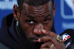 开云体育在线-詹姆斯在上海的比赛中落败