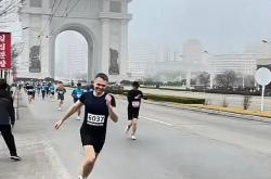 开云平台-勇士迎来一场惊险的马拉松对决