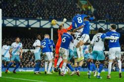 开云体育-包含埃弗顿球队得分领先，力争在近期比赛中保持优势的词条