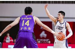 开云体育官方网站-巴斯克队主教练战术妙手临时起舞，带领球队创造奇迹