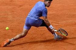 开云官网-意大利网球队力克日本网球队，阿尔卡拉斯制霸全场的简单介绍