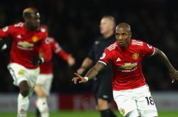 开云平台-包含挪威轻取曼联，伊布带队取胜的词条