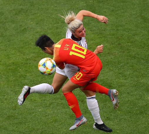 美国女足反击成功，取得胜利