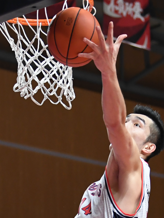 关于深圳队在关键时刻积极反击,终取胜利的信息 关于深圳队在关键时刻积极反击,终取胜利的信息