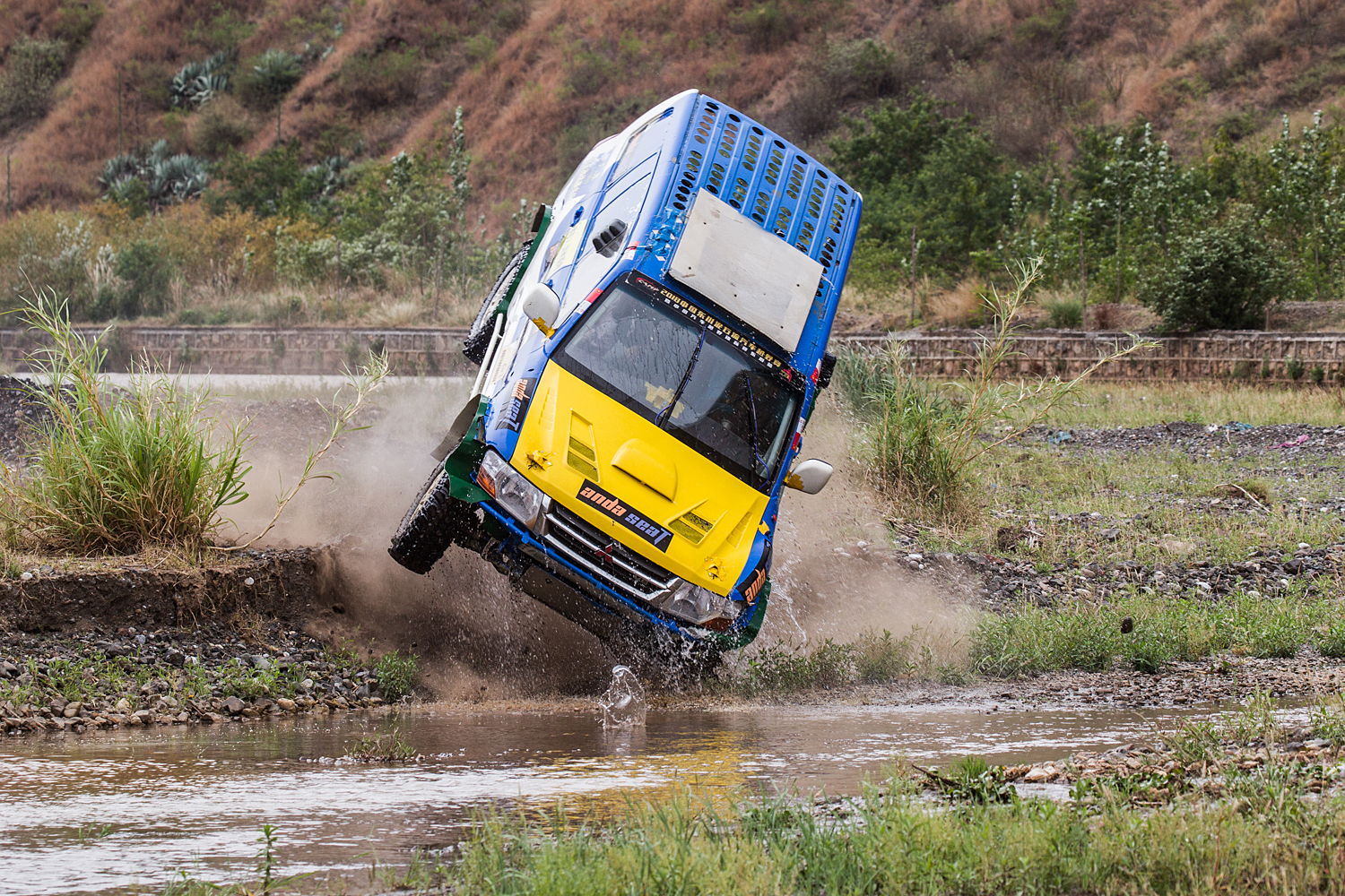 重庆力帆主场憾失三分，保级前景雪上加霜