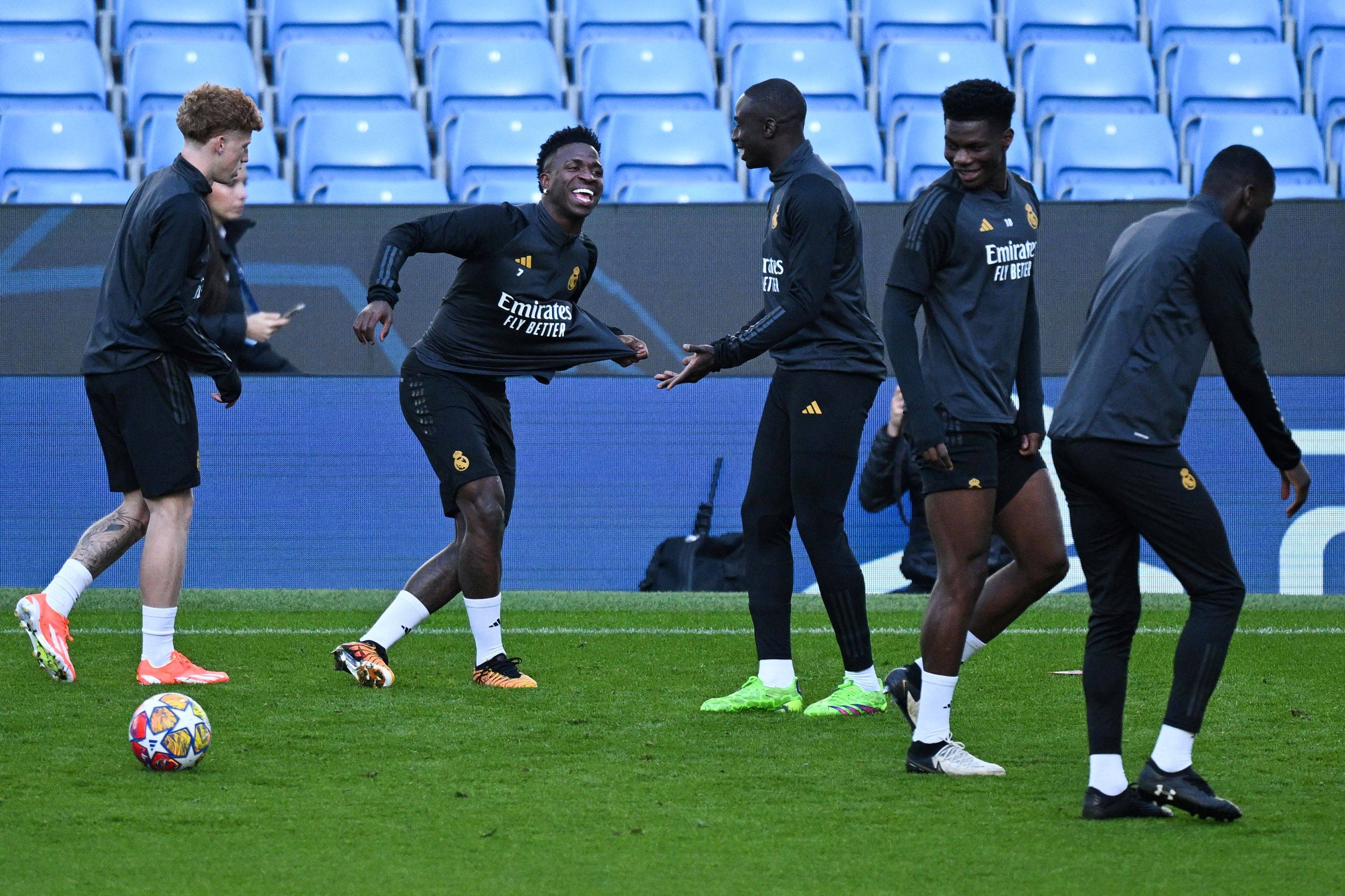 国际足球大赛盛大开启，球员备战