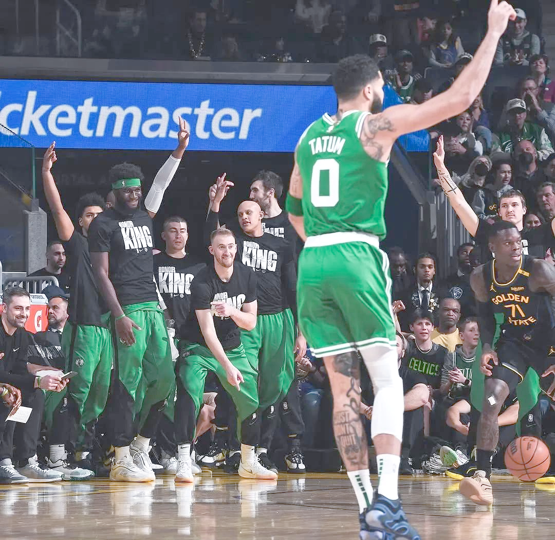 凯尔特人挑战勇士，东部西部豪强交锋谁更胜一筹？