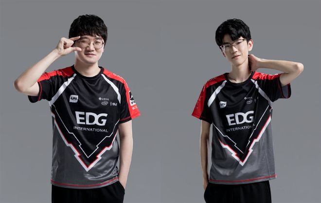 100T横扫EG，Scout制霸全场的简单介绍