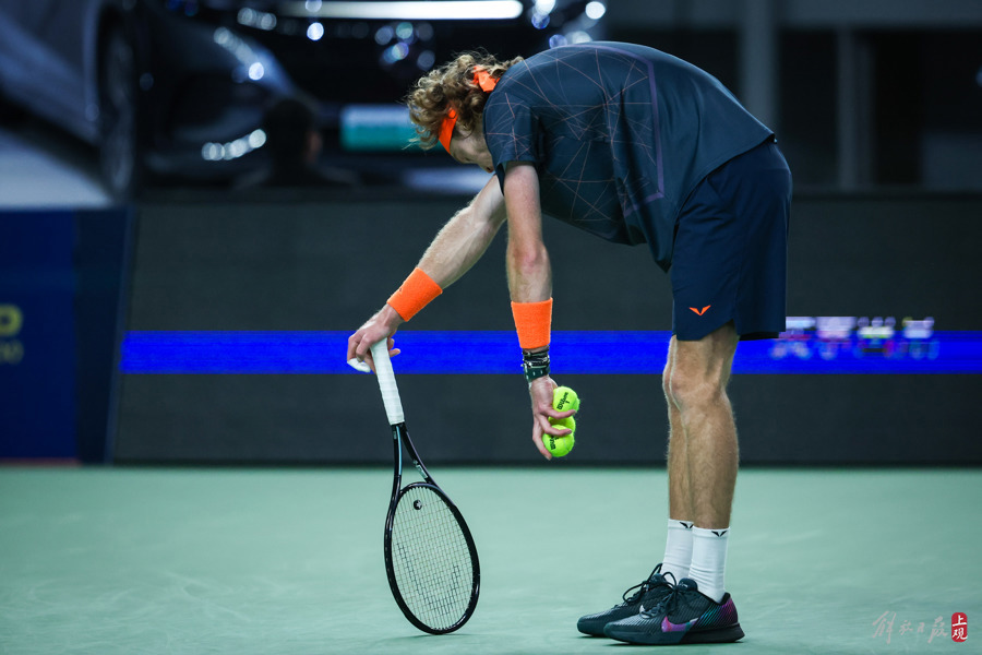 法国网球队血洗德国网球队，费德勒爆发神勇的简单介绍