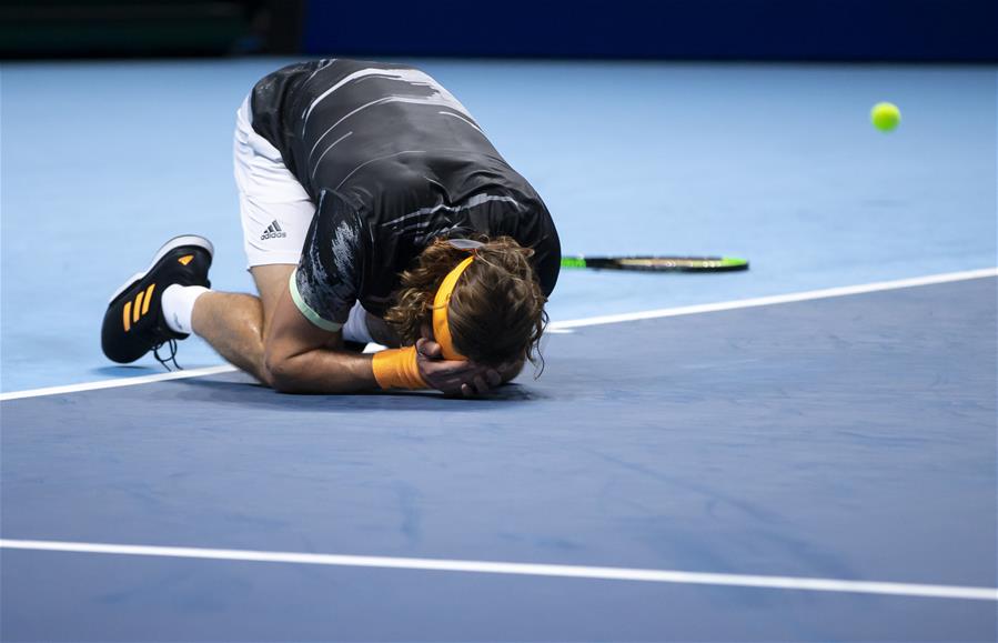 日本网球队强势英国网球队,西西帕斯统治全场的简单介绍 日本网球队强势英国网球队,西西帕斯统治全场的简单介绍